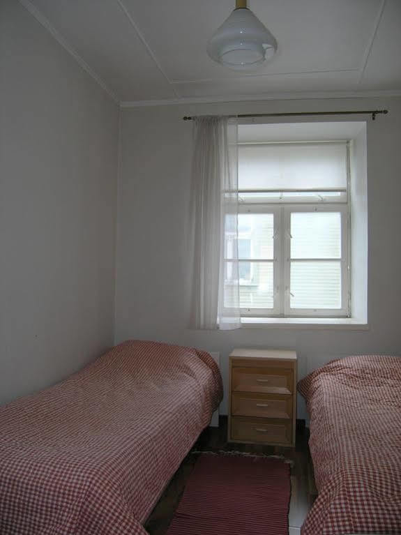 Kohtu Apartment Unique Kuressaare Exterior photo